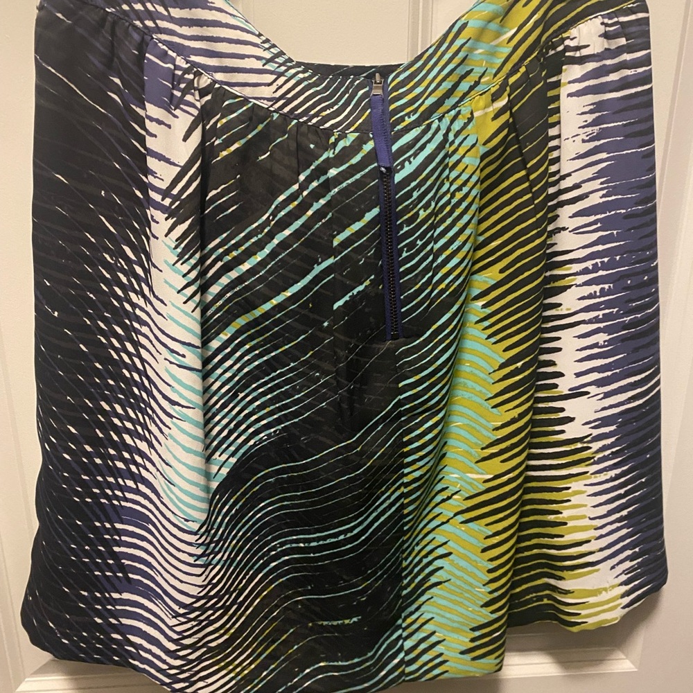 Loft Abstract Short Skirt - Picture 3 of 5